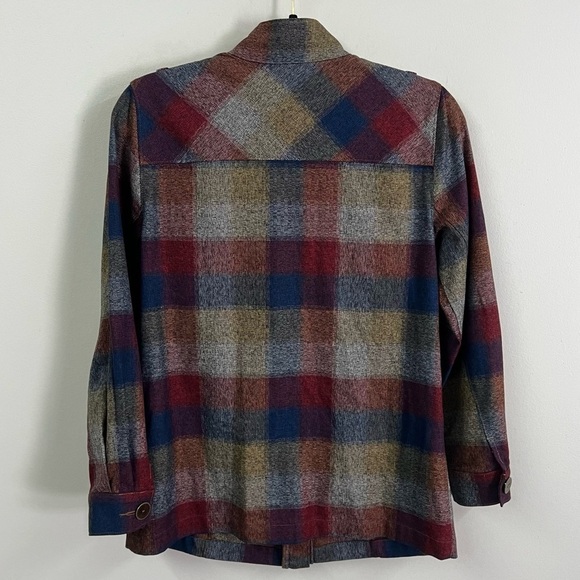 CAbi Style 3555 Collage Plaid Pearl Shacket Jacket - Picture 11 of 16